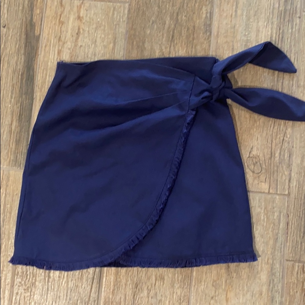 GB- wrap skirt size S.  Worn only one time!